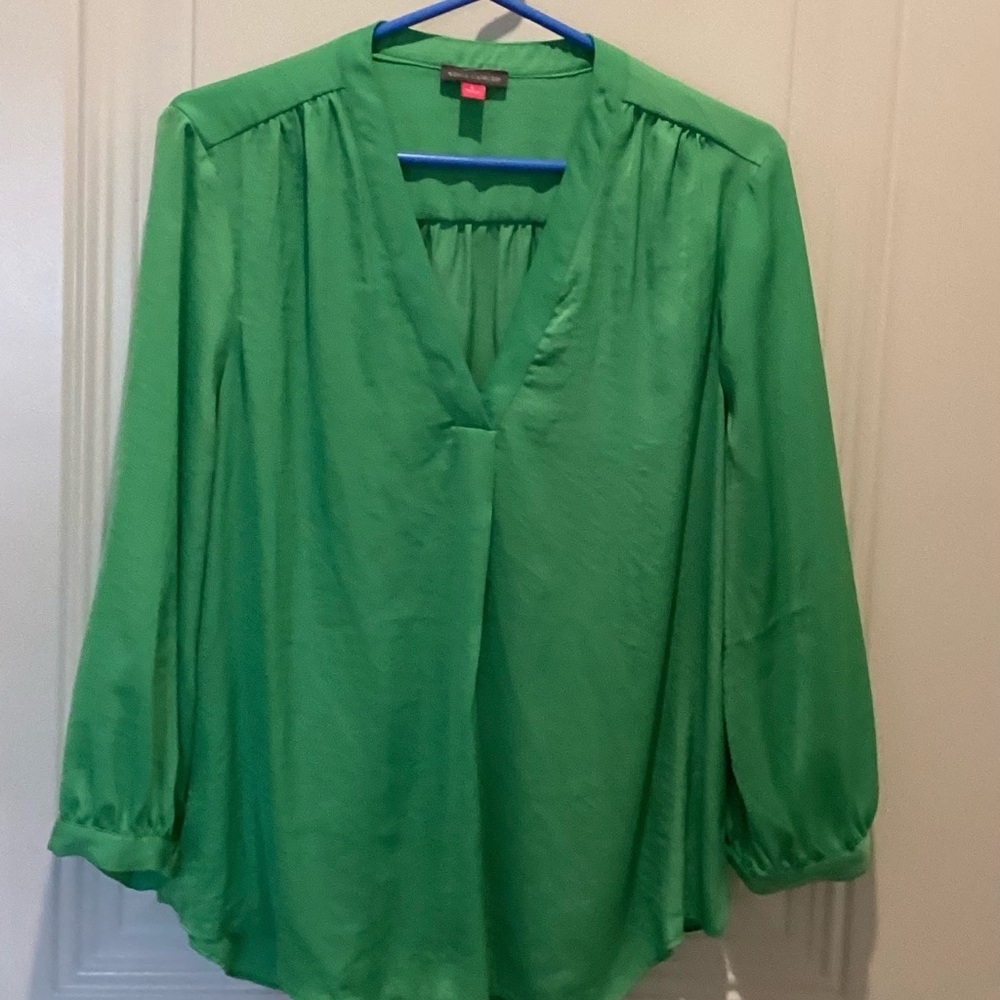 Vince Camuto Emerald Green V-Neck Long Sleeve Blouse